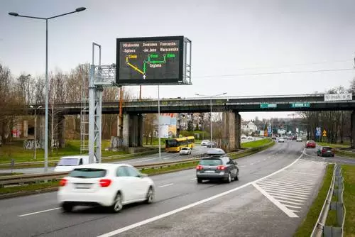 Inteligentny System Transportowy w Katowicach skraca przejazd o 15%!