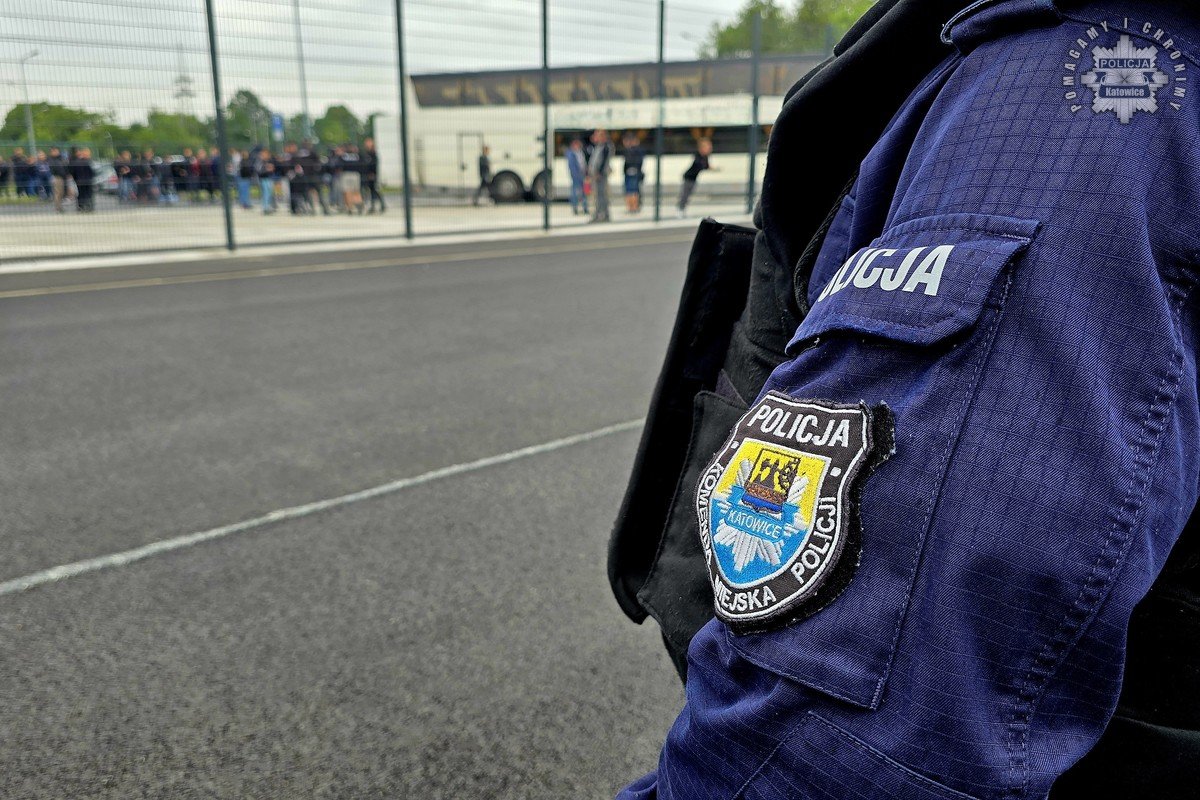 Policyjne działania podczas meczu GKS Katowice - Zagłębie Lubin - fotoreportaż