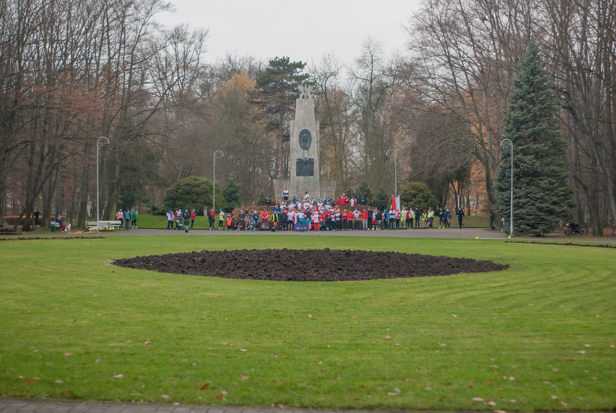 Biało-czerwony parkrun Katowice 2025 [FOTORELACJA] - fotoreportaż