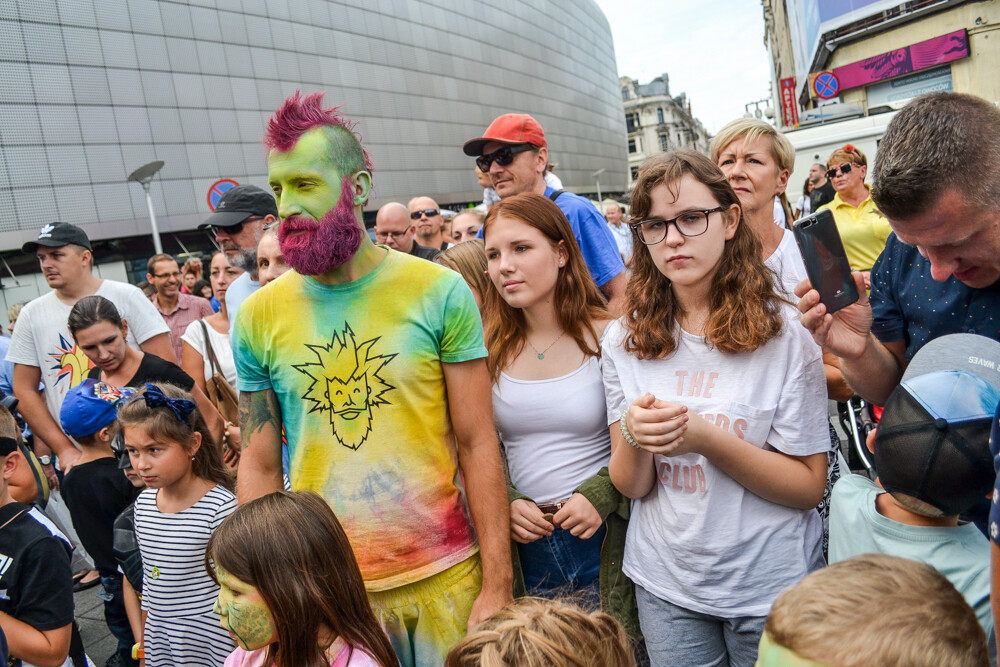 Trwa kolejna edycja Zlotu Superbohaterów, kolorowy tłum po raz drugi przeszedł przez centrum miasta, zmierzając tym razem do Strefy Kultury.