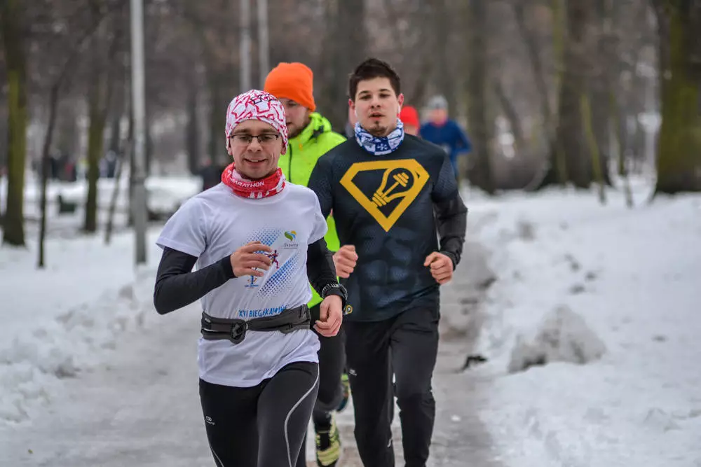 Kilkadziesiąt osób wzięło udział w walentynkowej, 144. edycji biegu parkrun w Parku Kościuszki w Katowicach. Zobaczcie z zdjęcia z sobotnich zawodów.
