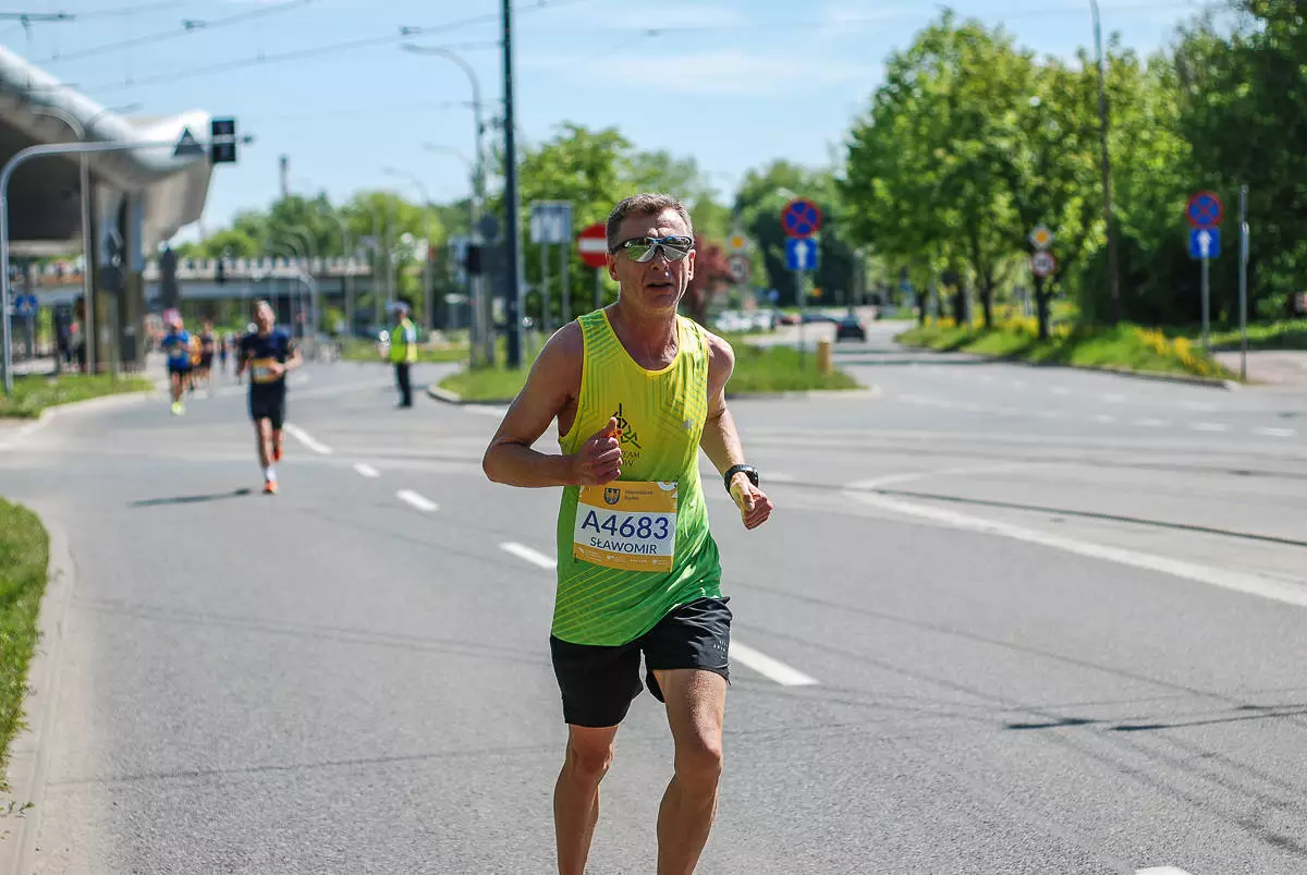 Za nami 19 Silesia Półmaraton, na trasę wybiegło ponad 2000 osób. Do pokonania mieli nie tylko połowę królewskiego dystansu, mierzyli się także z wysoka temperaturą i słońcem. Najlepszy zawodnik ukończył bieg w nieco ponad godzinę!