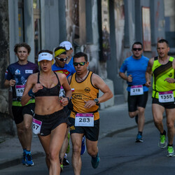  WizzAir Half Marathon 2019 - tysiące biegaczy w Katowicach