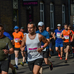  WizzAir Half Marathon 2019 - tysiące biegaczy w Katowicach