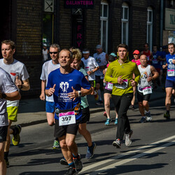  WizzAir Half Marathon 2019 - tysiące biegaczy w Katowicach