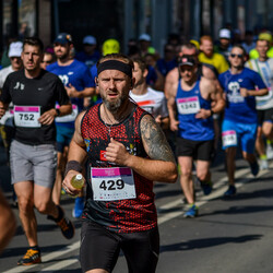  WizzAir Half Marathon 2019 - tysiące biegaczy w Katowicach