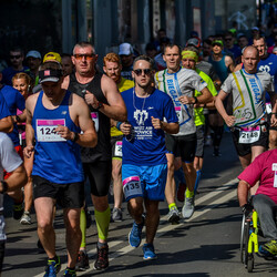  WizzAir Half Marathon 2019 - tysiące biegaczy w Katowicach