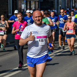  WizzAir Half Marathon 2019 - tysiące biegaczy w Katowicach