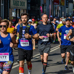  WizzAir Half Marathon 2019 - tysiące biegaczy w Katowicach