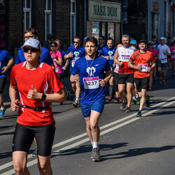  WizzAir Half Marathon 2019 - tysiące biegaczy w Katowicach