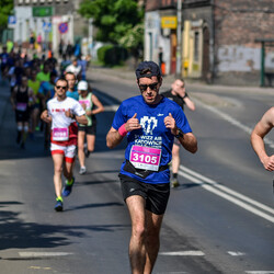  WizzAir Half Marathon 2019 - tysiące biegaczy w Katowicach