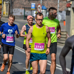  WizzAir Half Marathon 2019 - tysiące biegaczy w Katowicach