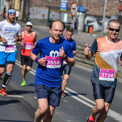  WizzAir Half Marathon 2019 - tysiące biegaczy w Katowicach