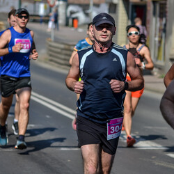  WizzAir Half Marathon 2019 - tysiące biegaczy w Katowicach