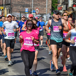  WizzAir Half Marathon 2019 - tysiące biegaczy w Katowicach