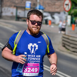  WizzAir Half Marathon 2019 - tysiące biegaczy w Katowicach