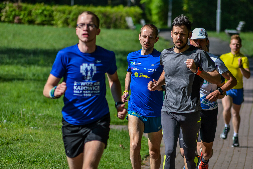 Kolejny bieg z serii parkrun za nami, ale tym razem wyjątkowy, bo zorganizowany w ramach 3. urodzin tej biegowej imprezy. Na starcie stawiło się około 100 zawodników, a na trasie w Parku Kościuszki czekał nasz fotoreporter. Mamy zdjęcia!