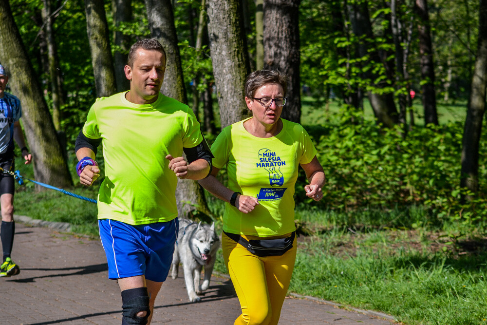 Kolejny bieg z serii parkrun za nami, ale tym razem wyjątkowy, bo zorganizowany w ramach 3. urodzin tej biegowej imprezy. Na starcie stawiło się około 100 zawodników, a na trasie w Parku Kościuszki czekał nasz fotoreporter. Mamy zdjęcia!