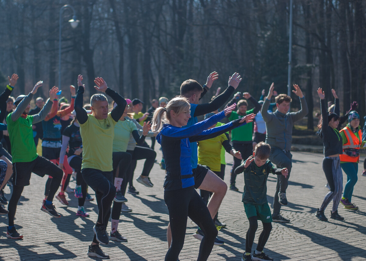 Za nami kolejna edycja spotkań biegowych parkrun Katowice. Tym razem, przy okazji okrągłej, 400. rocznicy, powitano także nadejście wiosny.