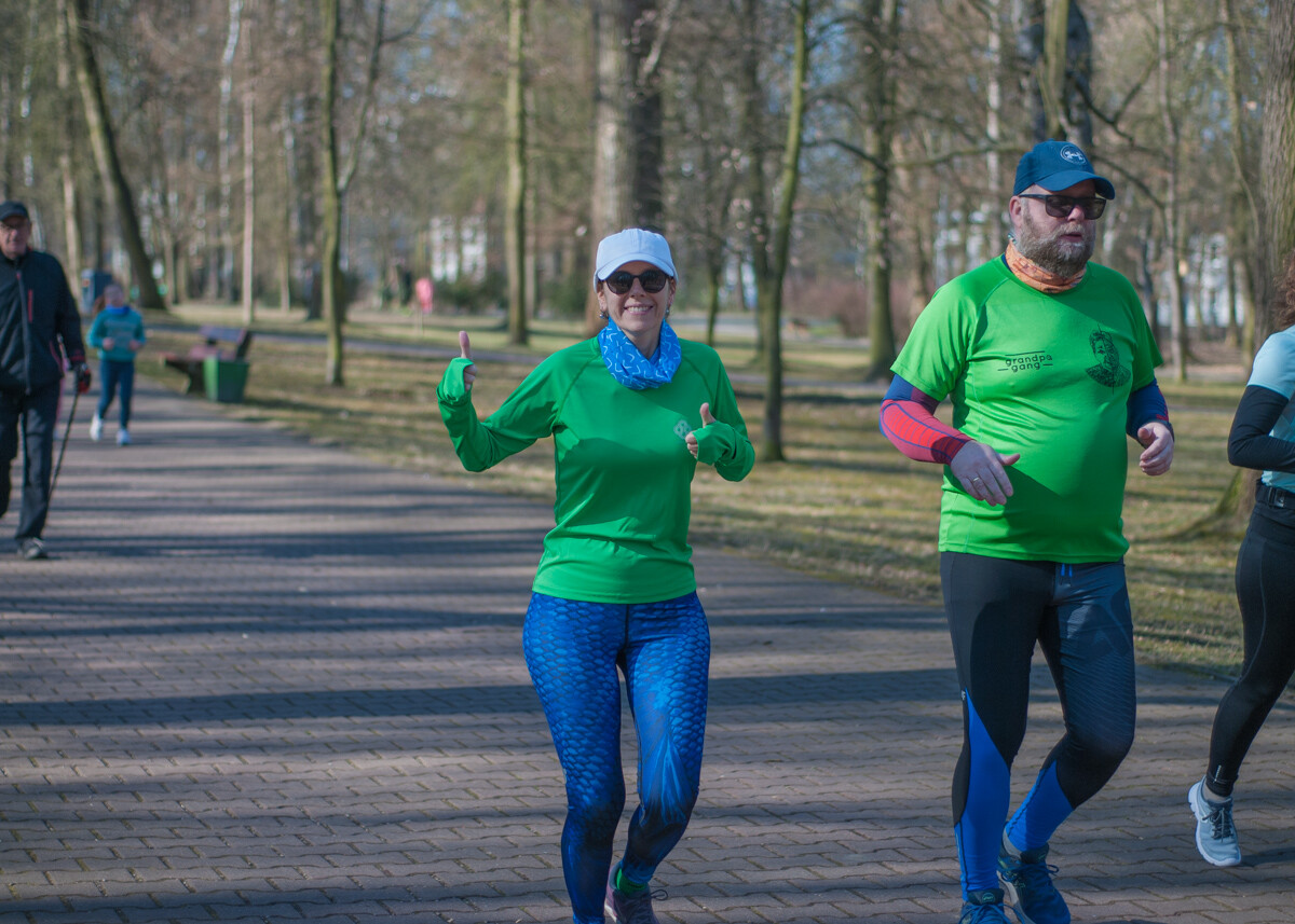 Za nami kolejna edycja spotkań biegowych parkrun Katowice. Tym razem, przy okazji okrągłej, 400. rocznicy, powitano także nadejście wiosny.