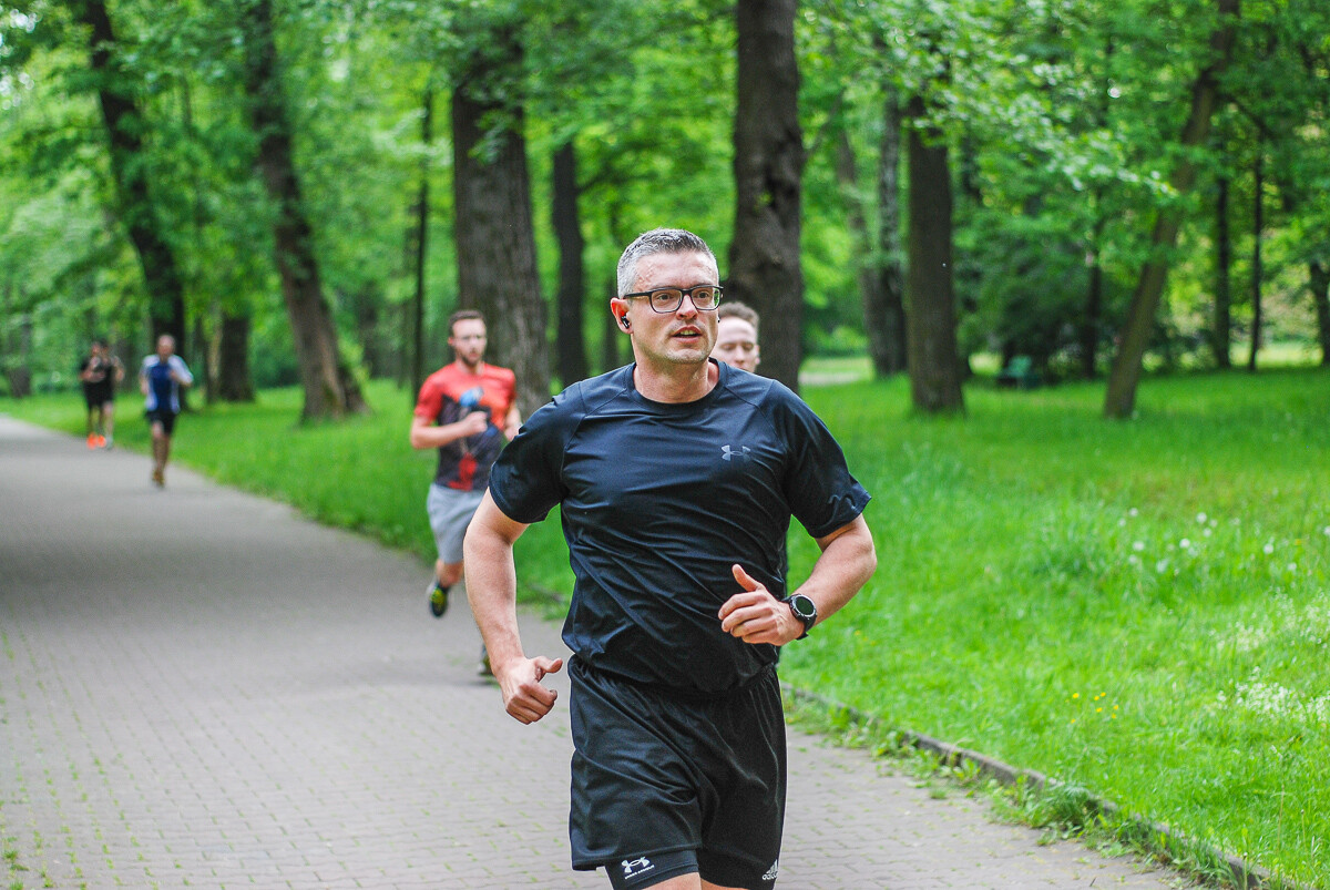 Za nami kolejna, urodzinowa edycja zawodów parkRun Katowice, to już ósmy rok działalności tej sportowej inicjatywy. Byliśmy na starcie, mamy sporo zdjęć i udało się tam także zadać kilka pytań organizatorom.