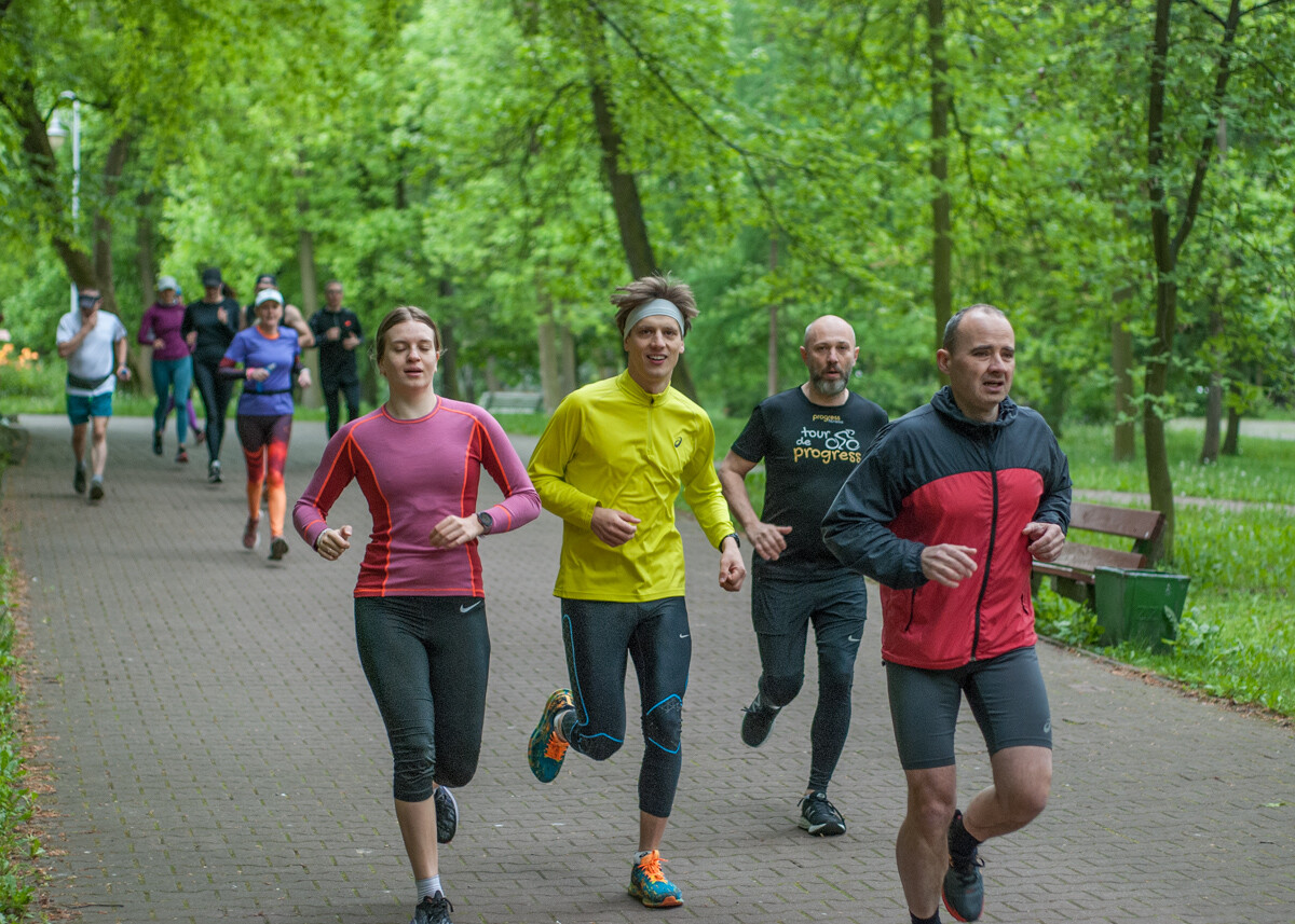 Za nami 9 lat obecności parkrun w Katowicach, setki spotkań, a także tysiące uczestników, ich uśmiechów i zdjęć.