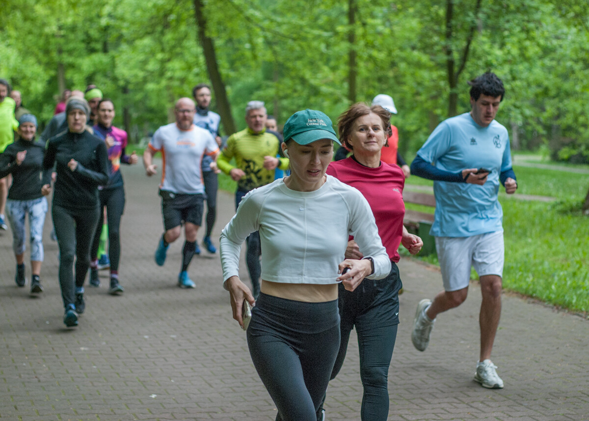 Za nami 9 lat obecności parkrun w Katowicach, setki spotkań, a także tysiące uczestników, ich uśmiechów i zdjęć.