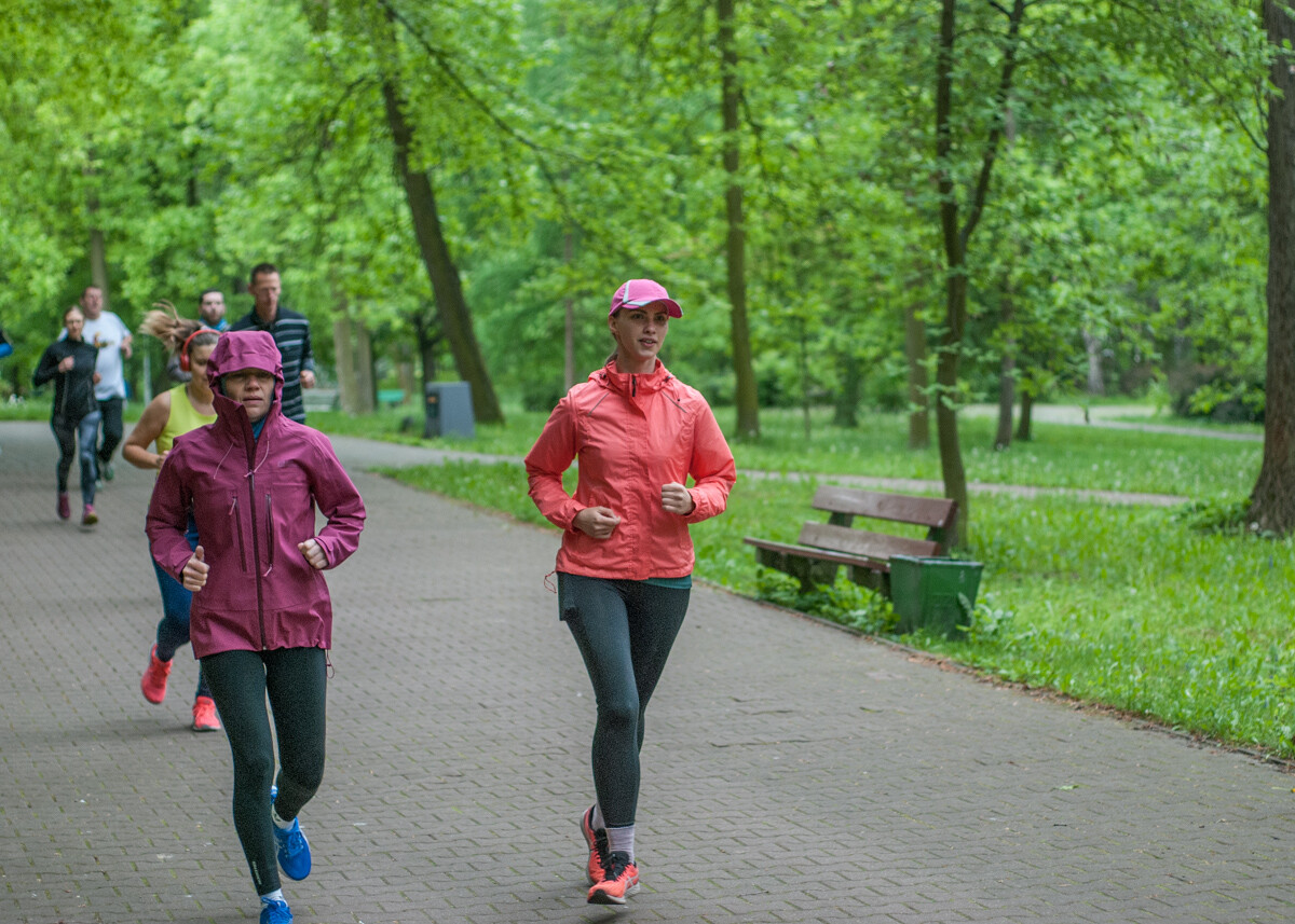 Za nami 9 lat obecności parkrun w Katowicach, setki spotkań, a także tysiące uczestników, ich uśmiechów i zdjęć.