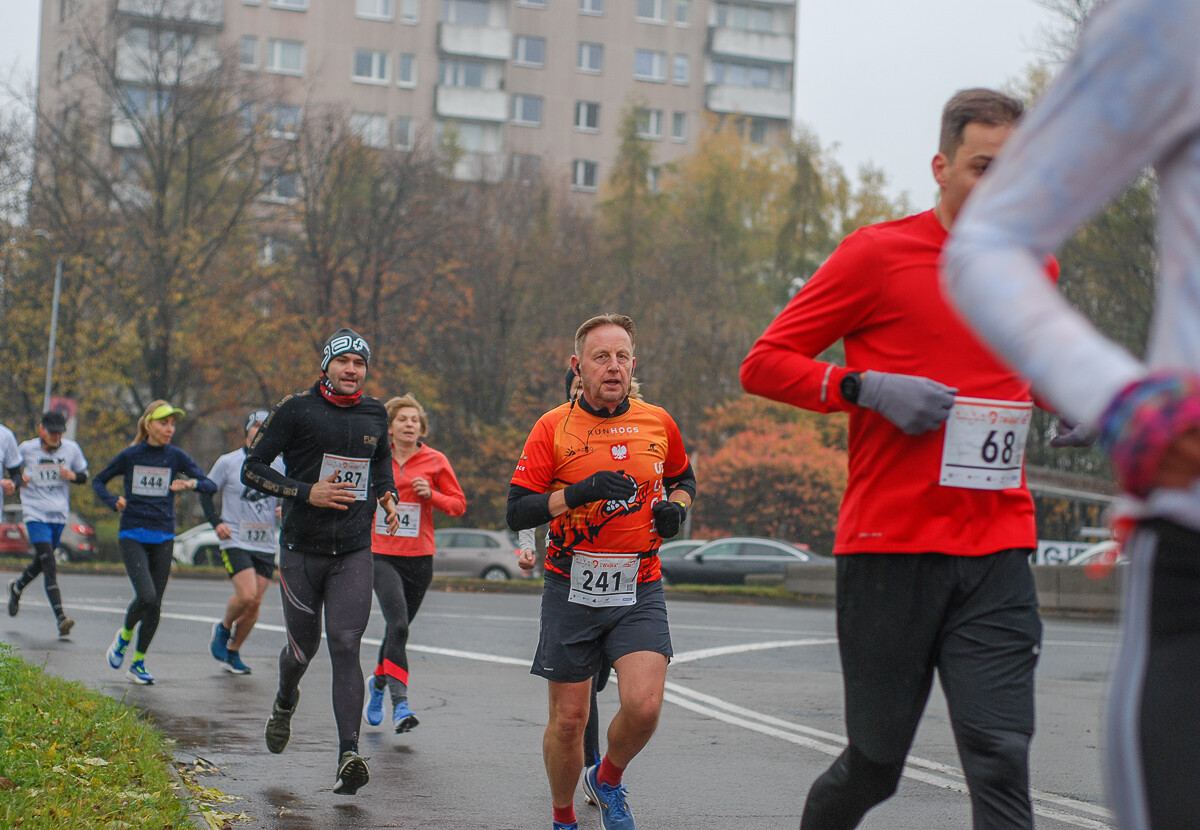 Za nami kolejny Bieg Niepodległości im. Dziewięciu z "Wujka", na 10-kilometrową trasę wyruszyły setki biegaczy