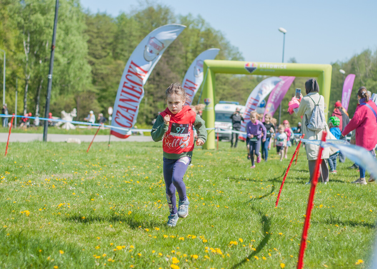 Ponad 200 dzieci wzięło udział w serii zawodów w ramach Festiwalu Biegowego im. Wojciecha Korfantego. Działo się w Dolinie Trzech Stawów, oj działo. Mamy dla Was  masę zdjęć!