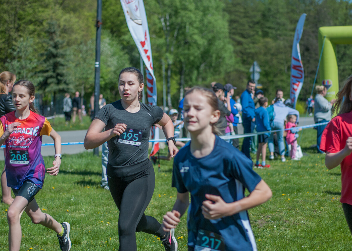 Ponad 200 dzieci wzięło udział w serii zawodów w ramach Festiwalu Biegowego im. Wojciecha Korfantego. Działo się w Dolinie Trzech Stawów, oj działo. Mamy dla Was  masę zdjęć!
