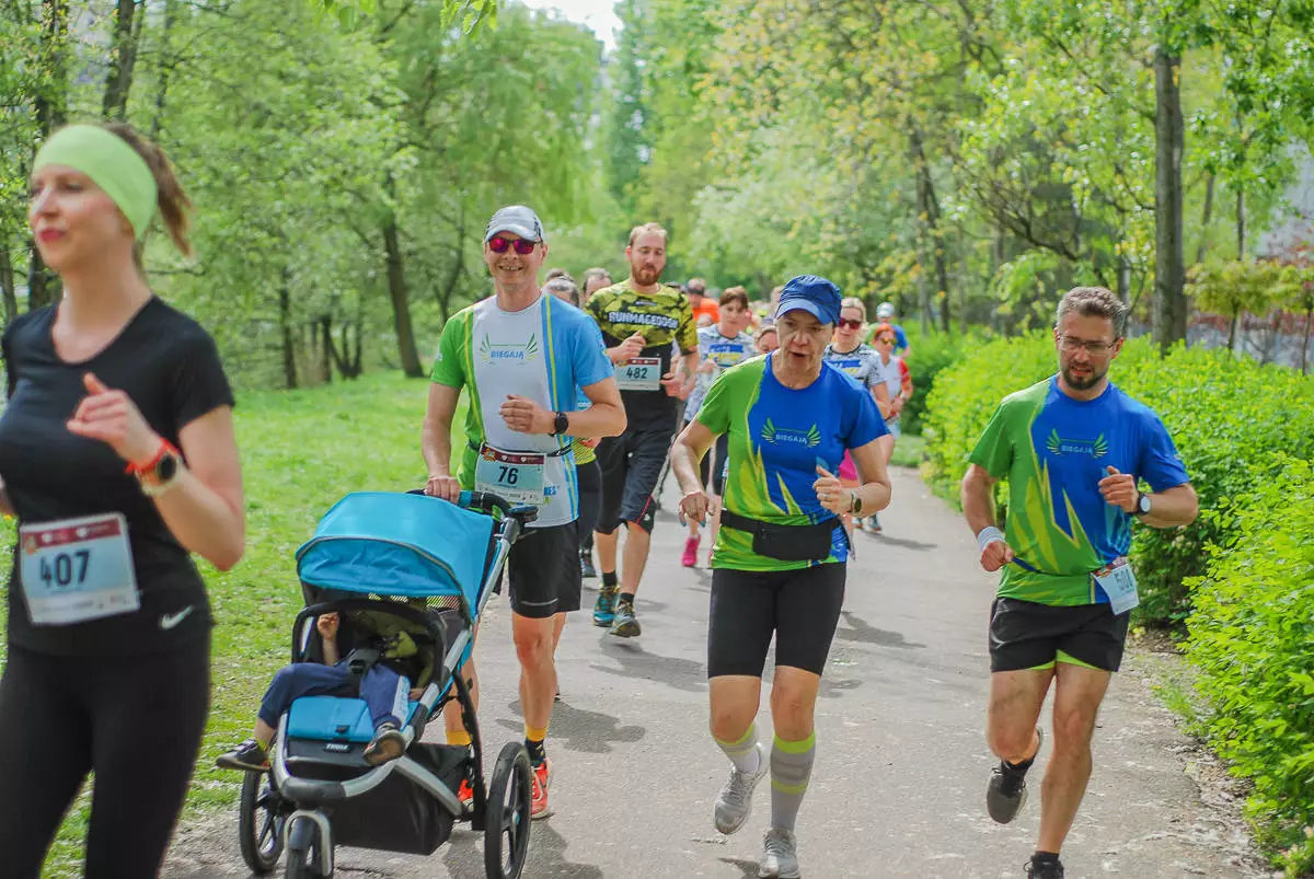 Za nami kolejna edycja Festiwalu Biegowego im. Wojciecha Korfantego. W głównych zawodach na dystansie 10 km wzięło udział kilkaset osób!