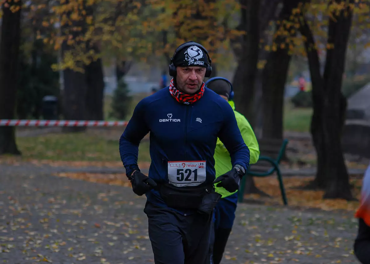 Za nami kolejna edycja zawodów, które na stałe wpisały się w biegowy kalendarz Katowic - Bieg Niepodległości im. Dziewięciu z "Wujka". Byliśmy na trasie, by udokumentować te zdarzenie.