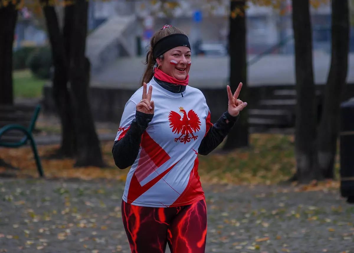 Za nami kolejna edycja zawodów, które na stałe wpisały się w biegowy kalendarz Katowic - Bieg Niepodległości im. Dziewięciu z "Wujka". Byliśmy na trasie, by udokumentować te zdarzenie.