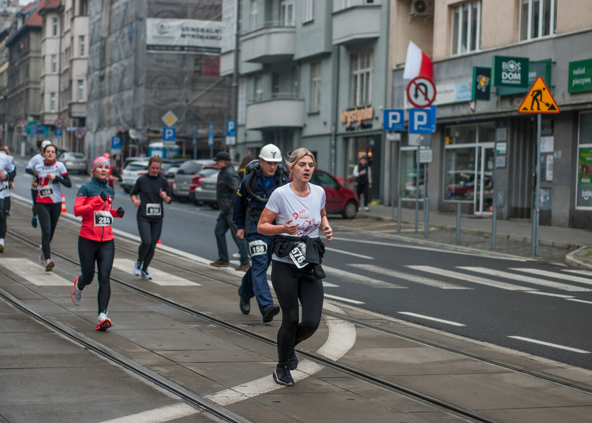 Za nami kolejna edycja Biegu Niepodległości im. Dziewięciu z „Wujka”, przyciągnęła około tysiąca uczestników.