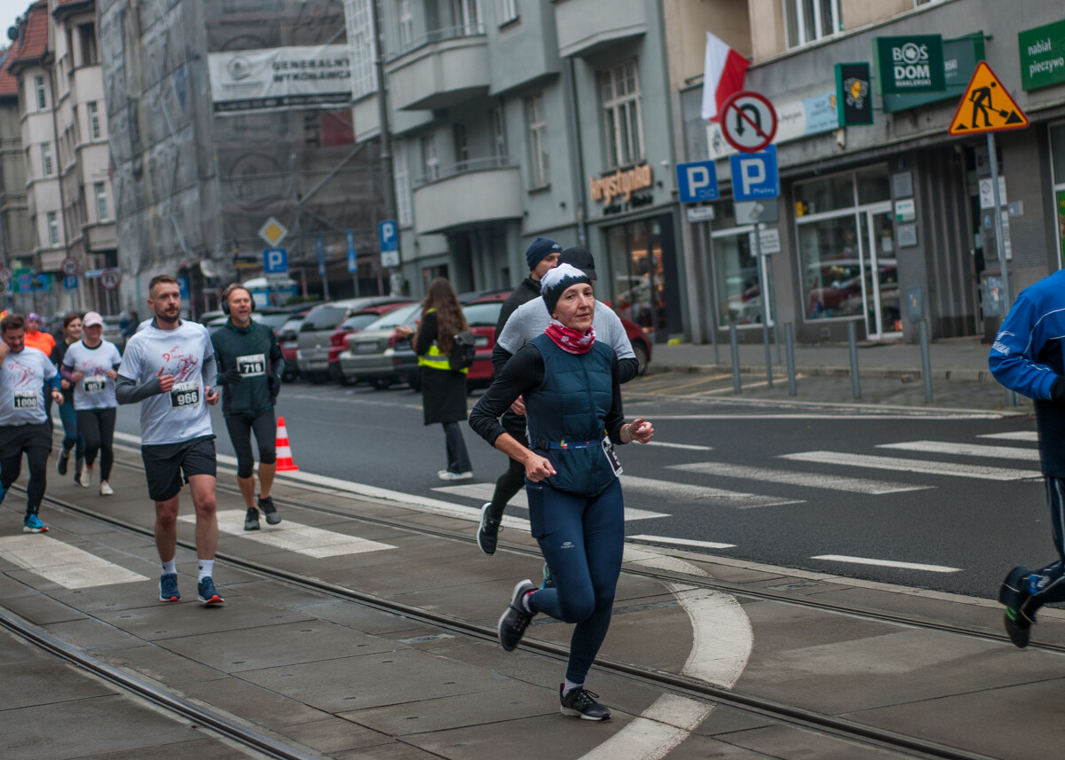 Za nami kolejna edycja Biegu Niepodległości im. Dziewięciu z „Wujka”, przyciągnęła około tysiąca uczestników.
