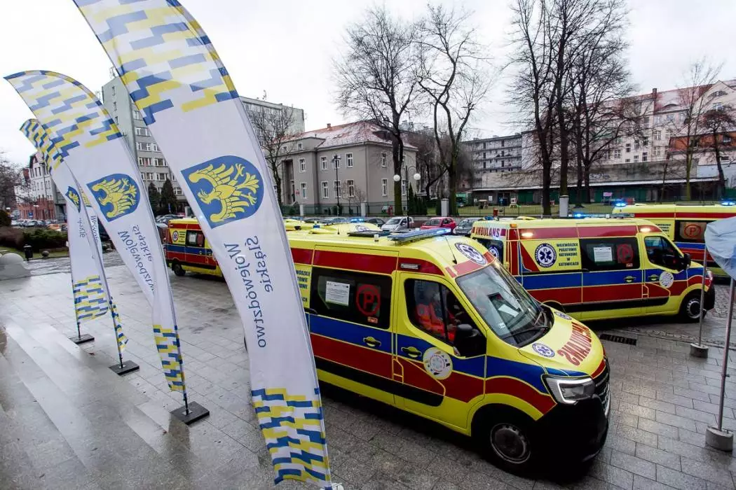 Dwa nowoczesne ambulanse trafią do stacji pogotowia w Zabrzu! / fot. Tomasz Żak / UMWS