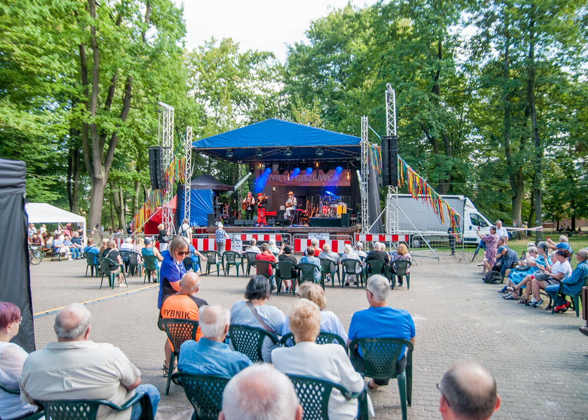 Trwa kolejne Święto Giszowca, na scenie w parku pod Lipami sporo się dzieje!