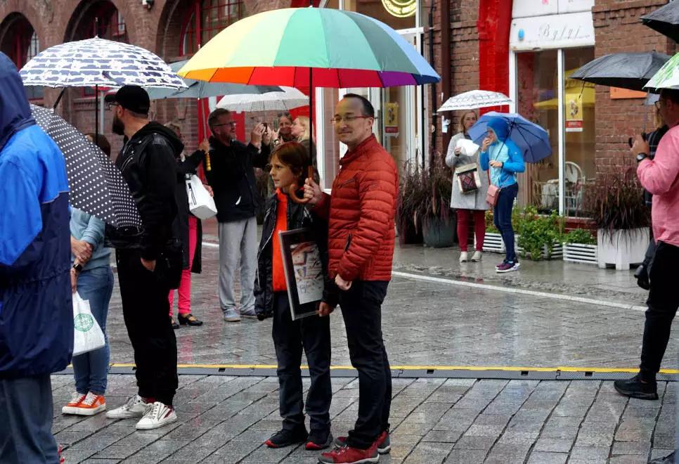[FOTO] Odpust u babci Anny w strugach ulewnego deszczu. Organizatorzy si&#281; nie poddali