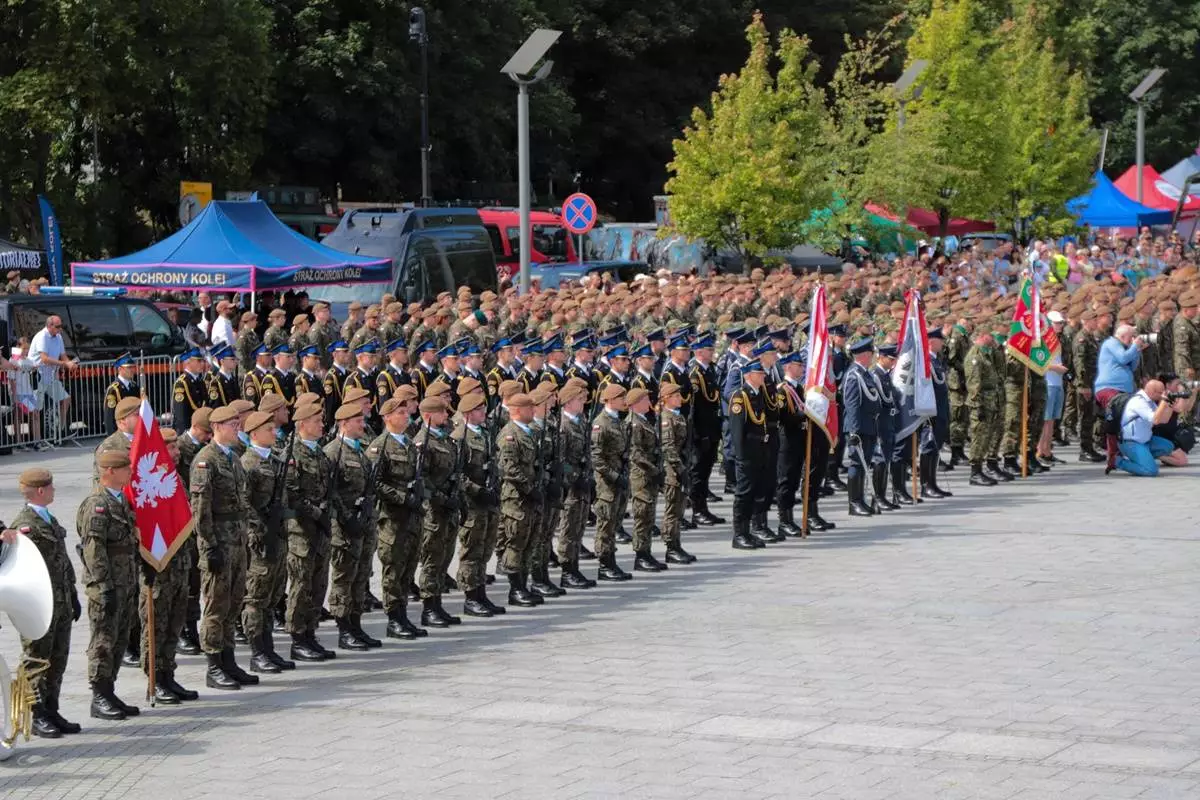 Święto Wojska Polskiego i 104.8 rocznica Bitwy Warszawskiej / fot. 13 ŚBOT