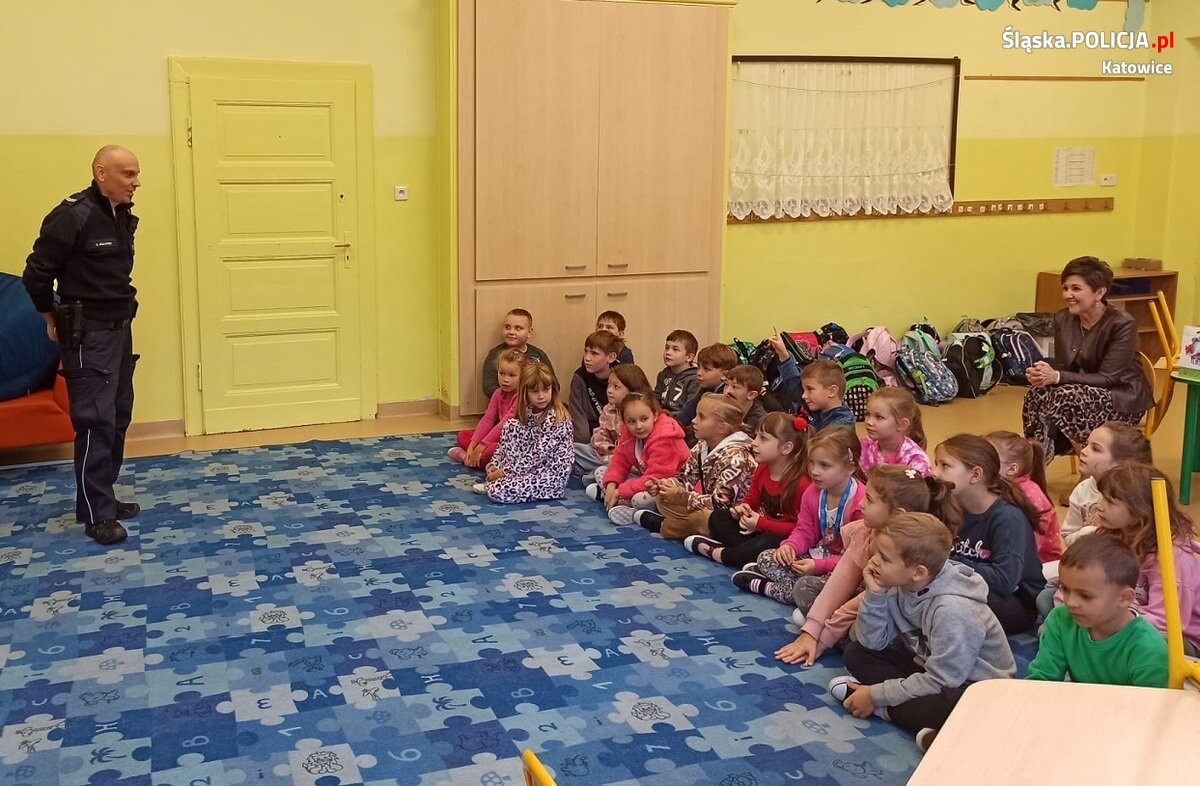 Akcja „Błyskotliwy pierwszak” / fot. KMP Katowice