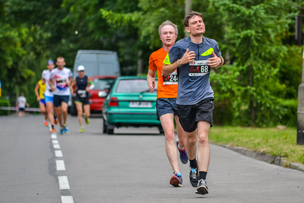 Kilkaset osób wzięło udział w IV edycji szopienickiego biegu. Pogoda dopisała, frekwencja także, a my mamy dla Was prawie 200 zdjęć, łapcie!