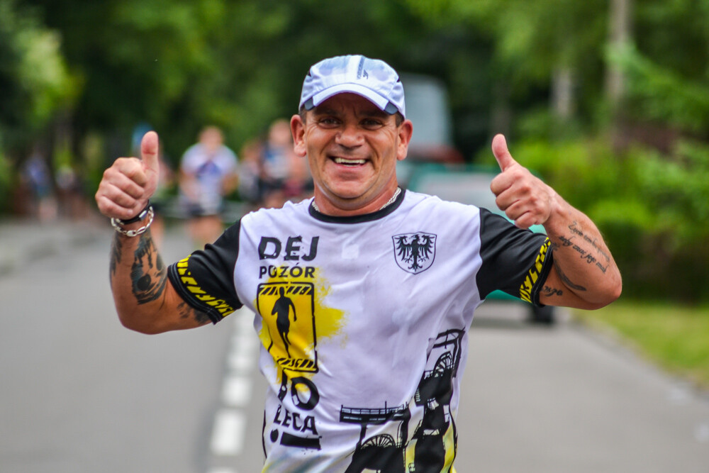 Kilkaset osób wzięło udział w IV edycji szopienickiego biegu. Pogoda dopisała, frekwencja także, a my mamy dla Was prawie 200 zdjęć, łapcie!