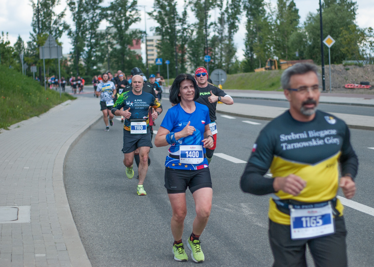 Za nami pierwsza edycja biegu JBL Run Katowice, na starcie pojawiło się półtora tysiąca biegaczy.