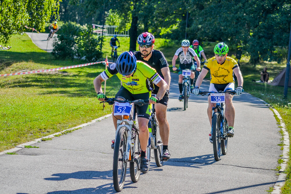 Kolejne kolarskie spotkanie za nami, zawodnicy tym razem przemierzali trasę na terenie Doliny Trzech Stawów.