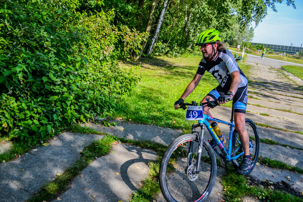 Kolejne kolarskie spotkanie za nami, zawodnicy tym razem przemierzali trasę na terenie Doliny Trzech Stawów.