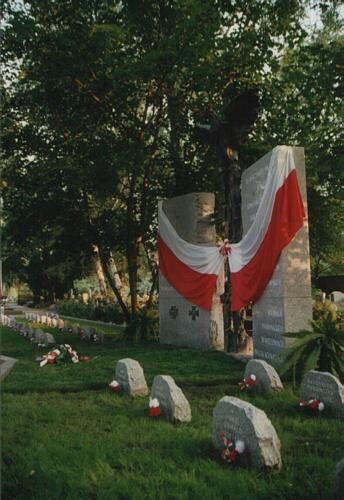 Katowice - Grób Zbiorowy Wojenny Obrońców Katowic.