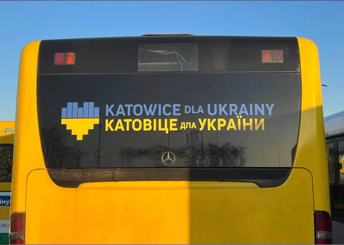 Katowice solidarne z Ukrainą. Trzy katowickie autobusy dotarły do Lwowa / fot. UM Katowice