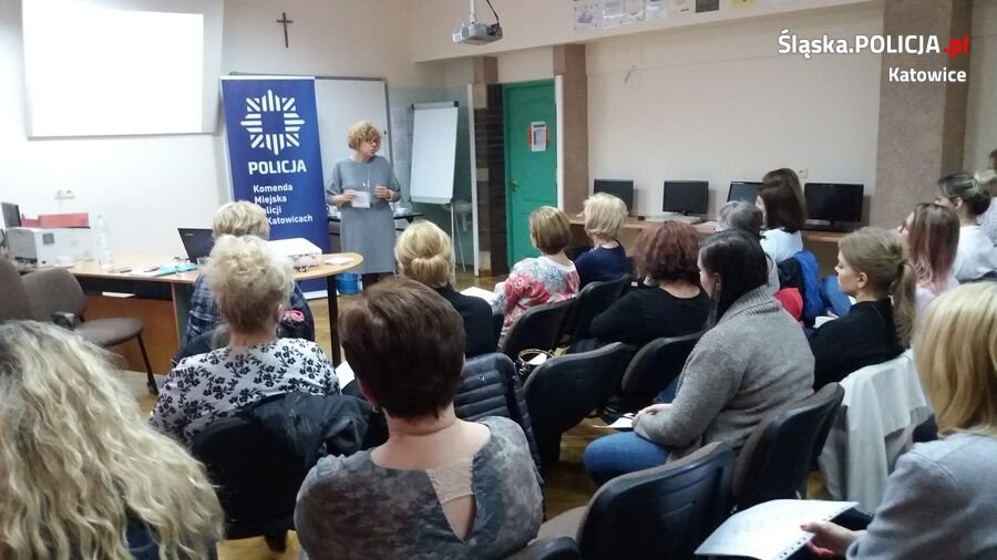 Naucz Mnie Kiedy Mowic Nie Policjanci Z Katowic Szkola Nauczycieli Katowice Informacje Kronika Policyjna Jutro znowu gonic, biec, latac ponad! naucz mnie kiedy mowic nie