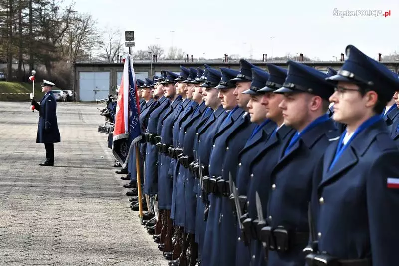Nowi policjanci wstąpili w szeregi katowickiego garnizonu